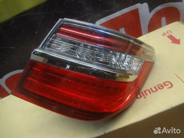 Фонарь задний правый Toyota Camry V55 2014