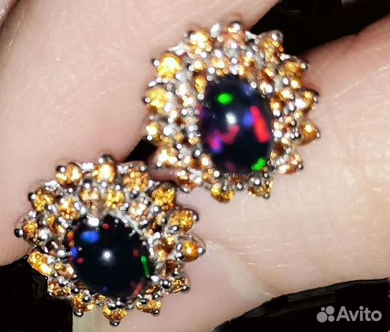 Серьги натуральный черный опал желтые сапфиры