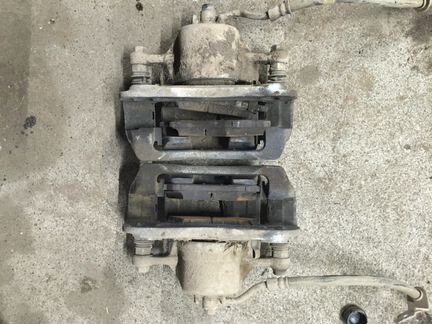 Передний тормозной суппорт Hyundai Solaris