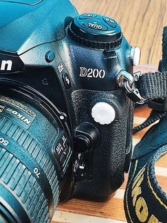 Зеркальный фотоаппарат Nikon D200 bodi