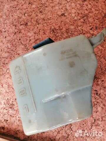 Бачок омывателя passat b3