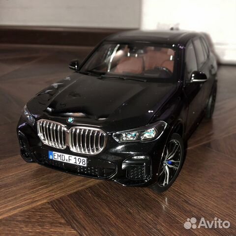 Модель BMW x5 1/18