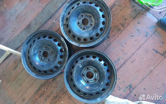 Авито диски 15 штамповка. Диски ваг 15. Диски VAG r15. KGS диски