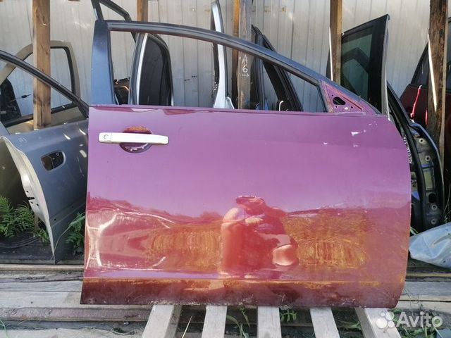 Дверь передняя правая Nissan Almera G15 1.6 k4m