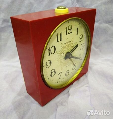 Часы-будильник