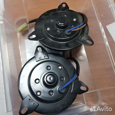 Мотор Dongin Thermo 12В, 3 крепежа, плоский, Корея