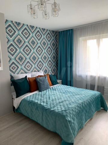 2-к. квартира, 56 м², 1/10 эт.