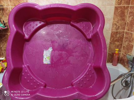 Пластиковый бассейн-песочница