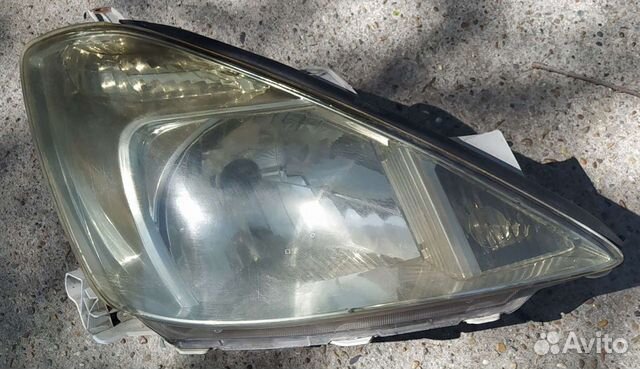 Фара правая allion NZT240