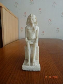 Статуэтка Фараон из Египта камень