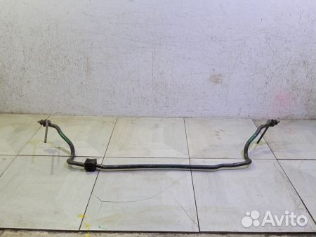 Стабилизатор передний