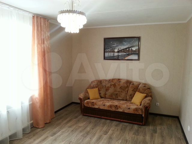 2-к. квартира, 64 м², 6/10 эт.