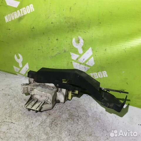 Замок двери передней правой Форд Фокус 1