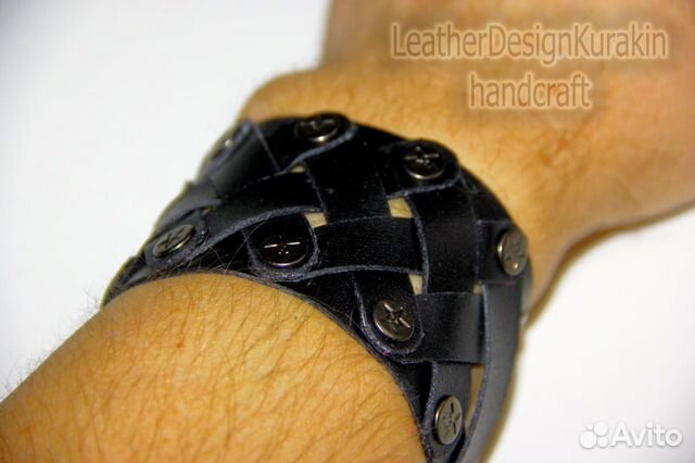 Браслет черный на руку из натуральной кожи