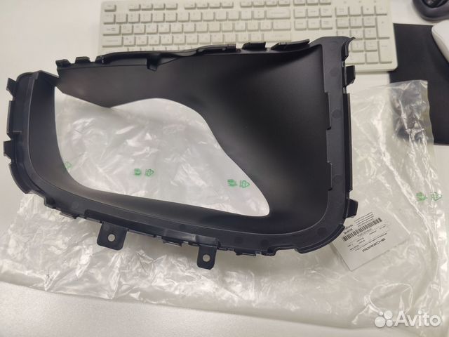 Накладка решетки в бампер porsche cayenne 15-17