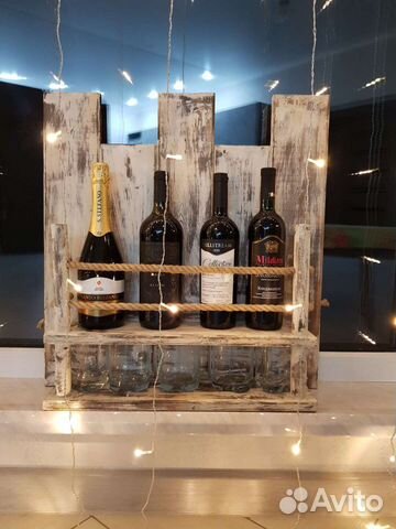 Полка для бутылок и бокалов