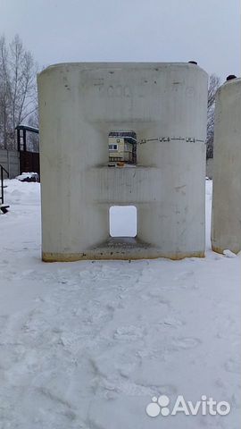 Емкость из пластика