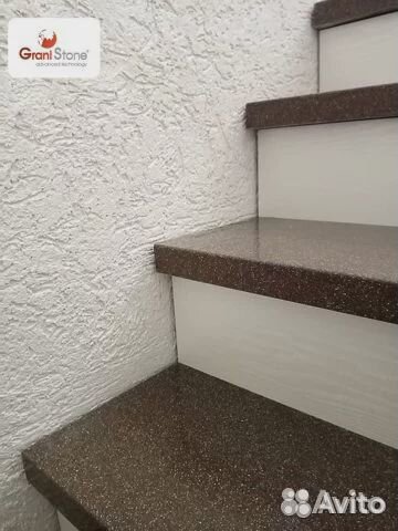 Ступени для лестниц из жидкого гранита granistone