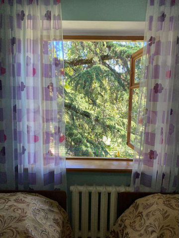 Комната 17 м² в 3-к., 4/4 эт.