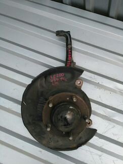 Поворотный кулак левый Toyota Land Cruiser 200,Lx5