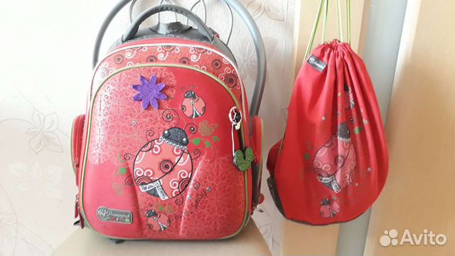 Ранец школьный для девочки Hummingbird