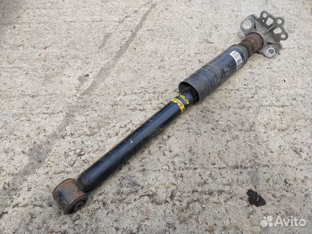 Амортизатор задний на Opel Corsa D