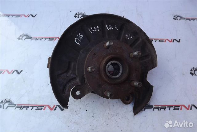 Кулак передний левый Ленд Ровер Фрилендер