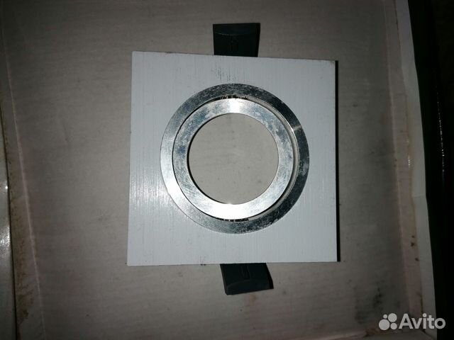 Светильник встраиваемый