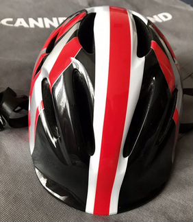 Велошлем или шлем для роликов и набор защиты