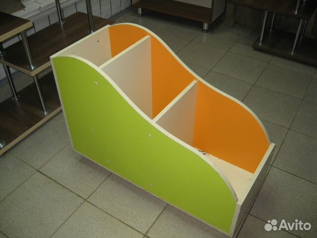 Тумба-подставка передвижная