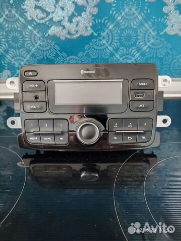 Автомагнитола штатная на renault