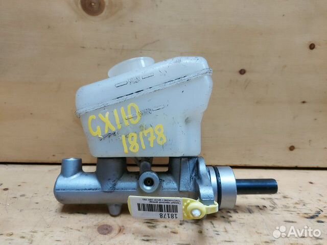 Главный тормозной цилиндр Toyota Mark Ii GX110