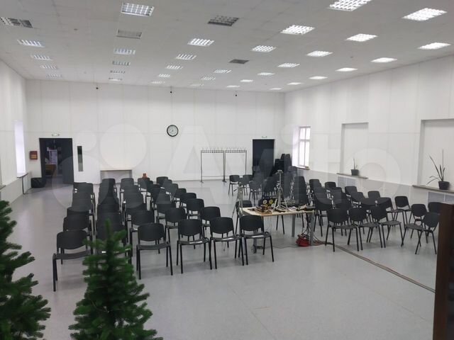 Офис и Зал со сценой, 386 м²