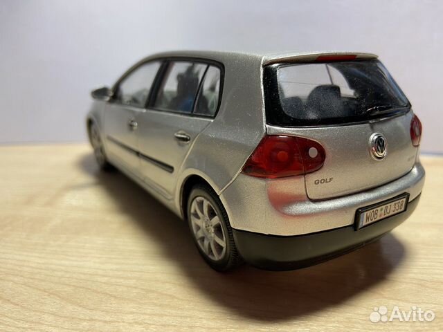 Volkswagen golf 5 Welly 1/24