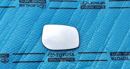Зеркальный элемент Toyota Auris правый 2006-2012