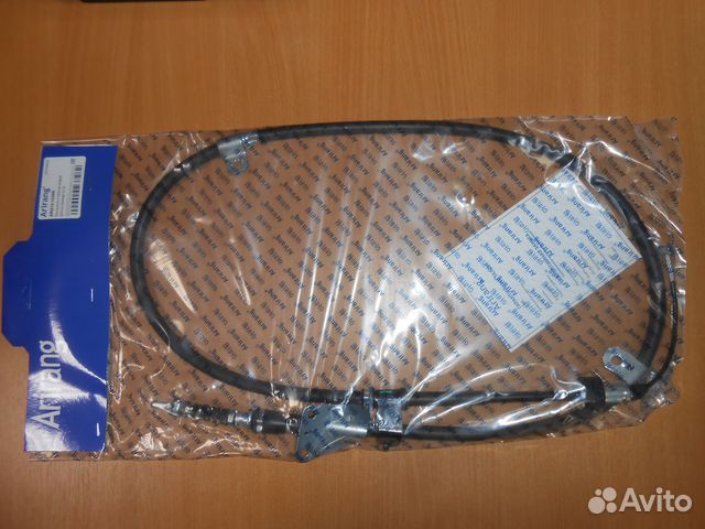 Трос ручника правый Киа Спортаж 3 (2WD)