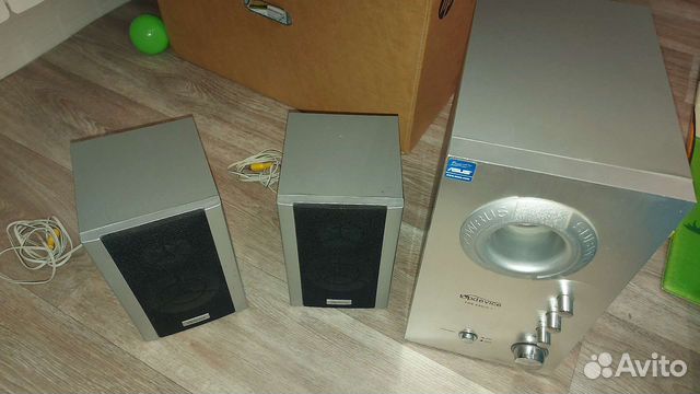 Колонки для компьютера с сабвуфером 2.1
