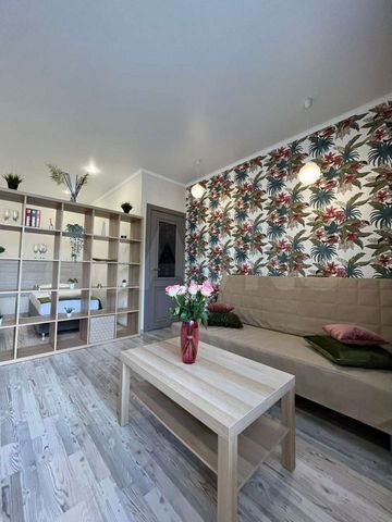 2-к. квартира, 50 м², 4/17 эт.