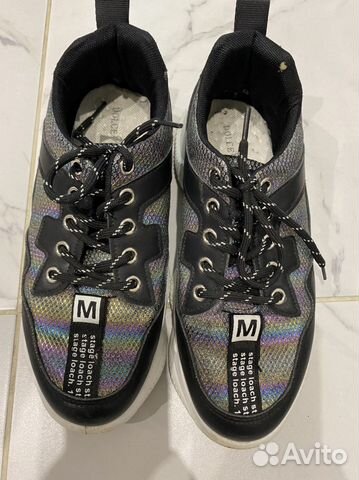 Кроссовки женские