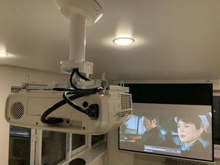 Установка домашних кинотеатров под ключ