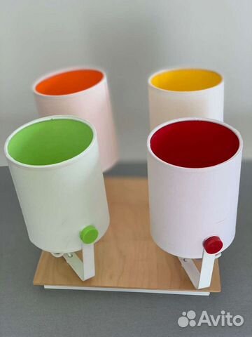 Продам люстру