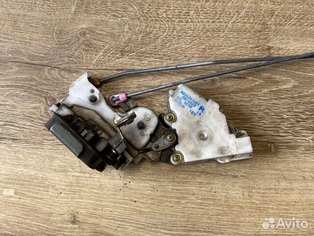 Nissan almera n15 задний правый замок двери