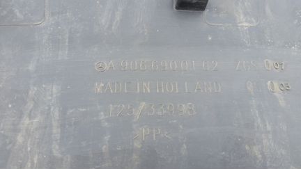 Молдинг передней двери Mercedes-Benz Sprinter