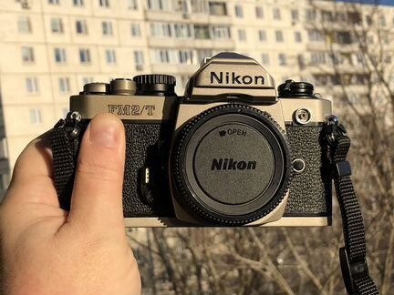 Полностью титановый Nikon FM2T (литера Т)
