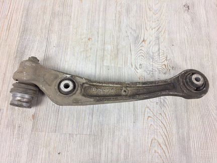 Рычаг подвески передний правый нижний Audi Q5 8R