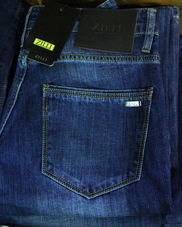 Джинсы мужские