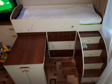 Кровать чердак
