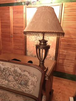 Лампа настольная
