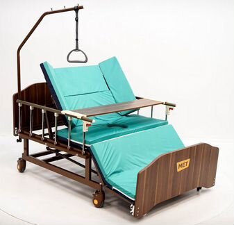 Медицинская кровать широкая