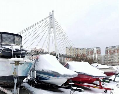 Зимнее хранение катера, гидроцикла в яхт-клубе СПб